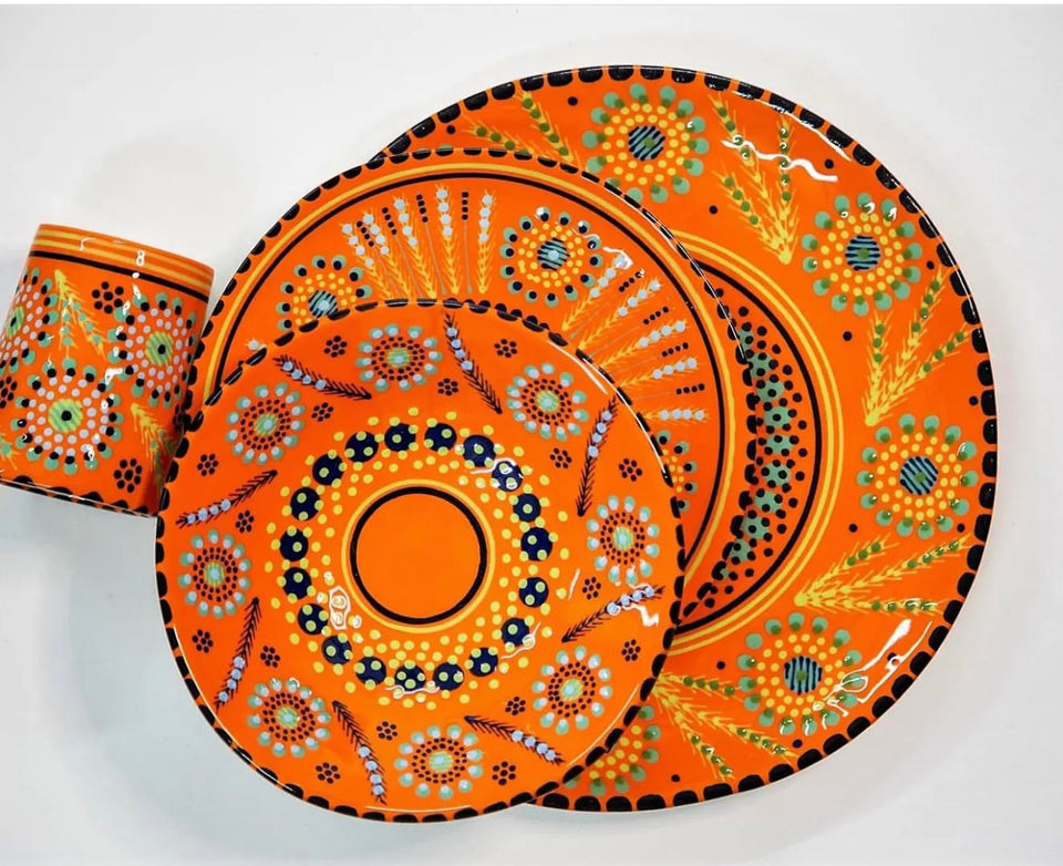 Potterswork 16 Piece Dinnerware Set in Orange