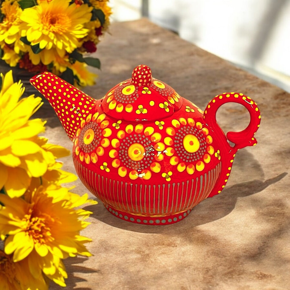 Potters Hand Painted Trillium Red Teapot