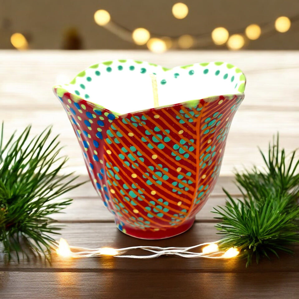 Hand-Painted Ceramic Holiday Tulip Candle – Spiced Cookie Scent