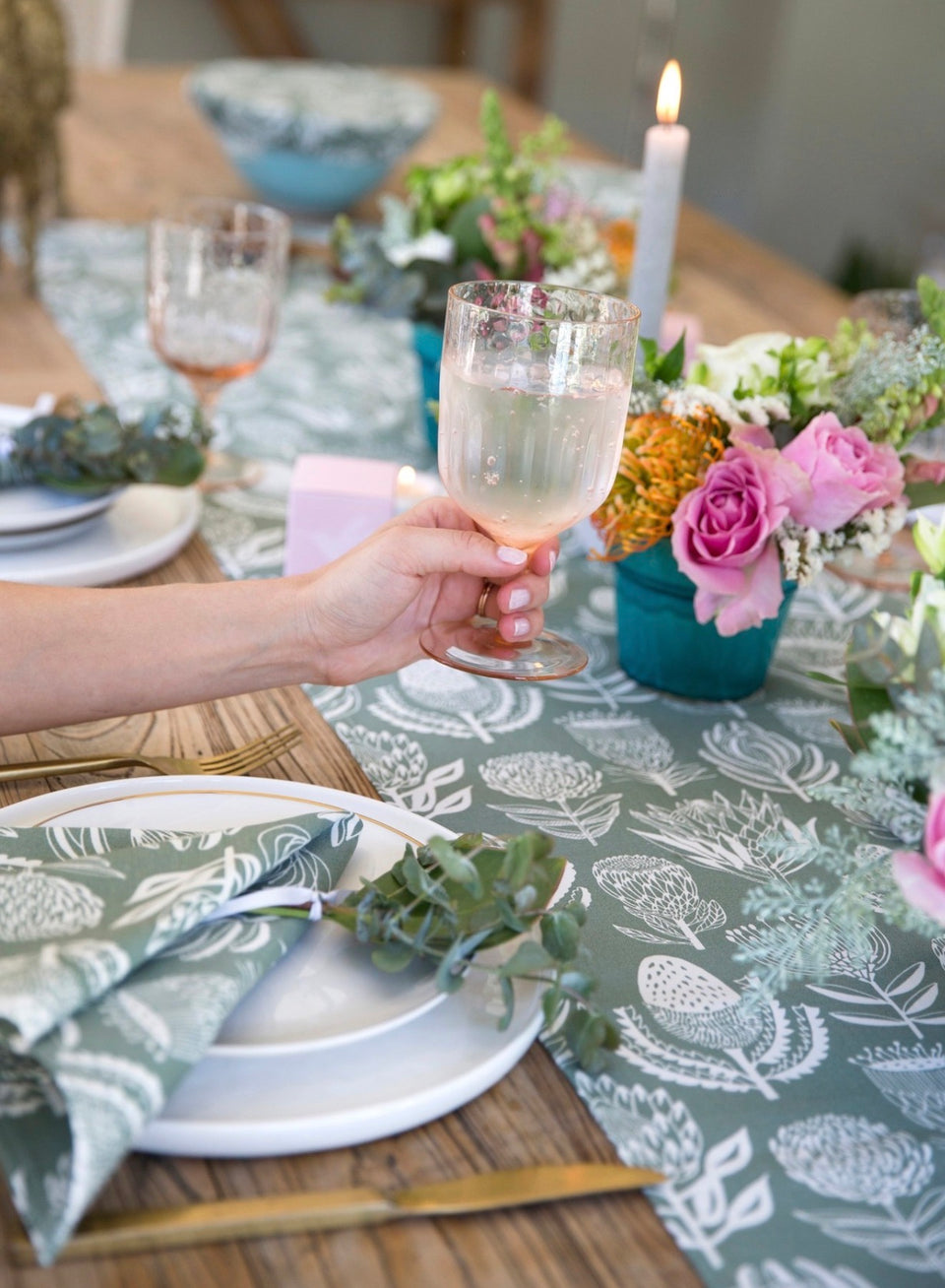 Alove Supreme Sage Green Protea Cloth Napkins (2 Pk)