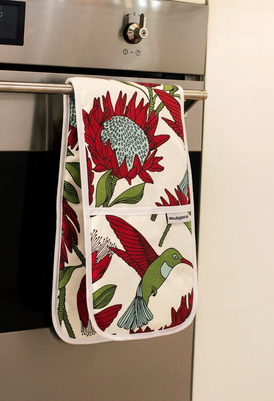 Alove Supreme Joined Oven Gloves Protea (Red on White)