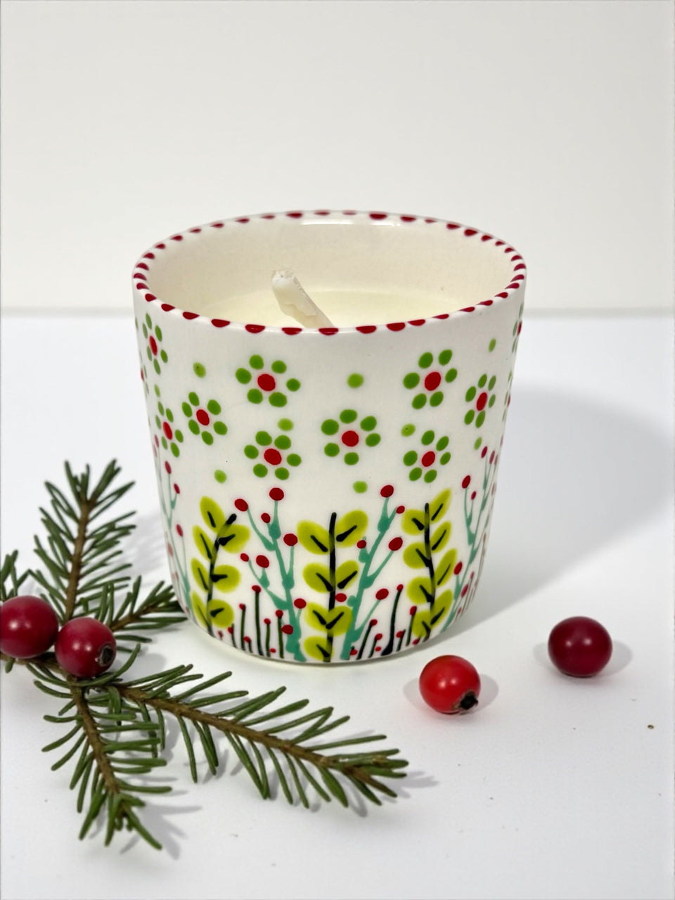 Hand-Painted Ceramic Holiday Candle – Spiced Cookie Scent