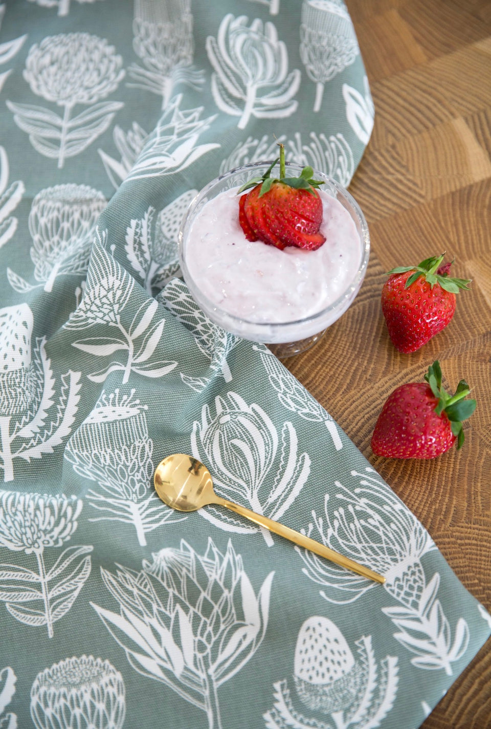 Alove Supreme Floral Kingdom Tea Towel – White on Sage