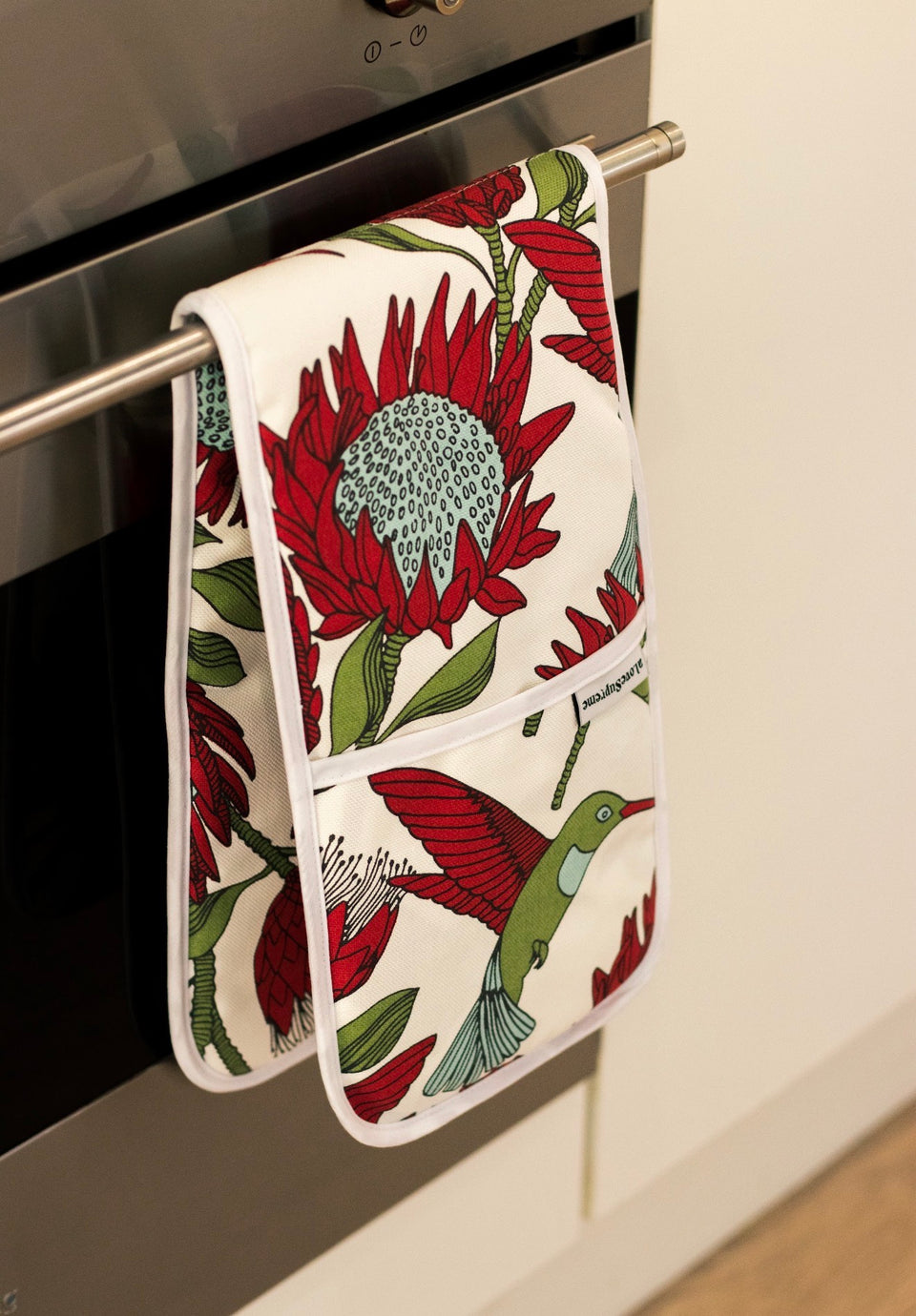 Alove Supreme Joined Oven Gloves Protea (Red on White)