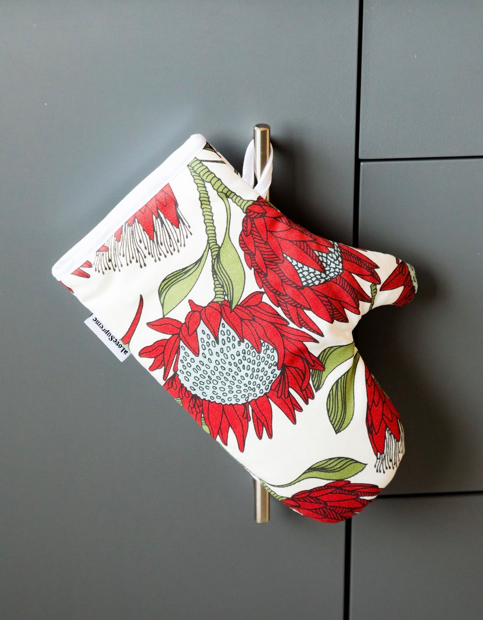Alove Supreme Single Oven Glove Protea (Red on White)