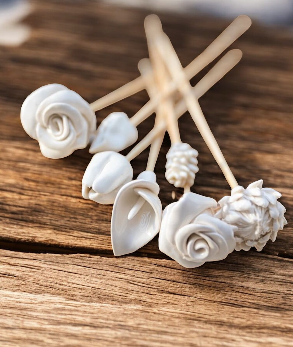 Porcelain Indigenous Flower Diffuser Set