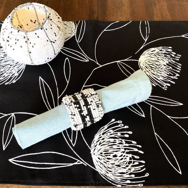 Black White Beaded Zulu Napkin Rings – Ithemba Creations