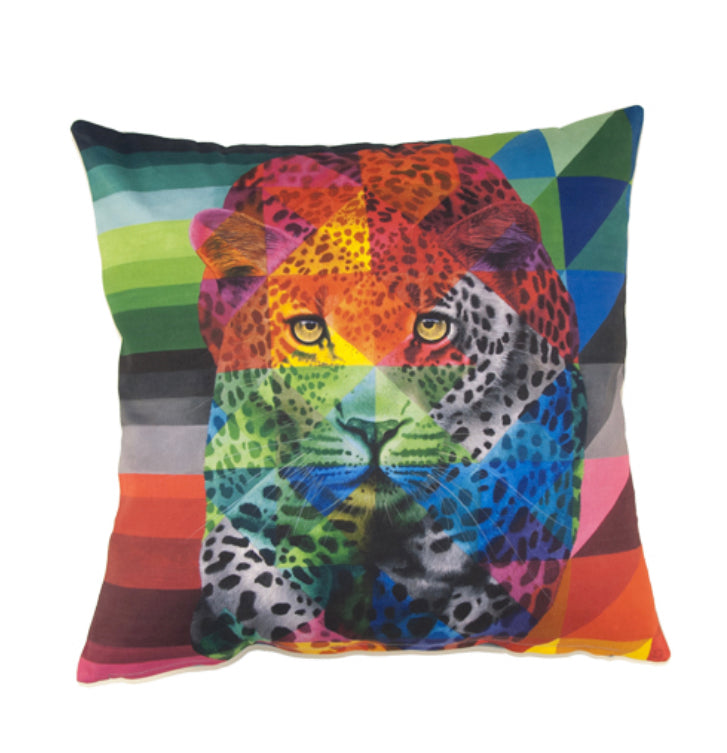 Wildlife In Color Pillow Cover - Leopard