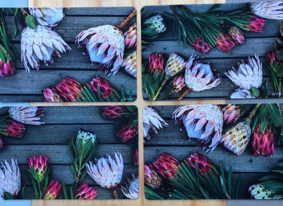 Anna's Bunch of Proteas Vinyl Placemats (Set of 4)